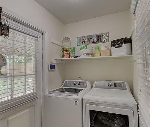 5th image of 9425 Kroetz Dr