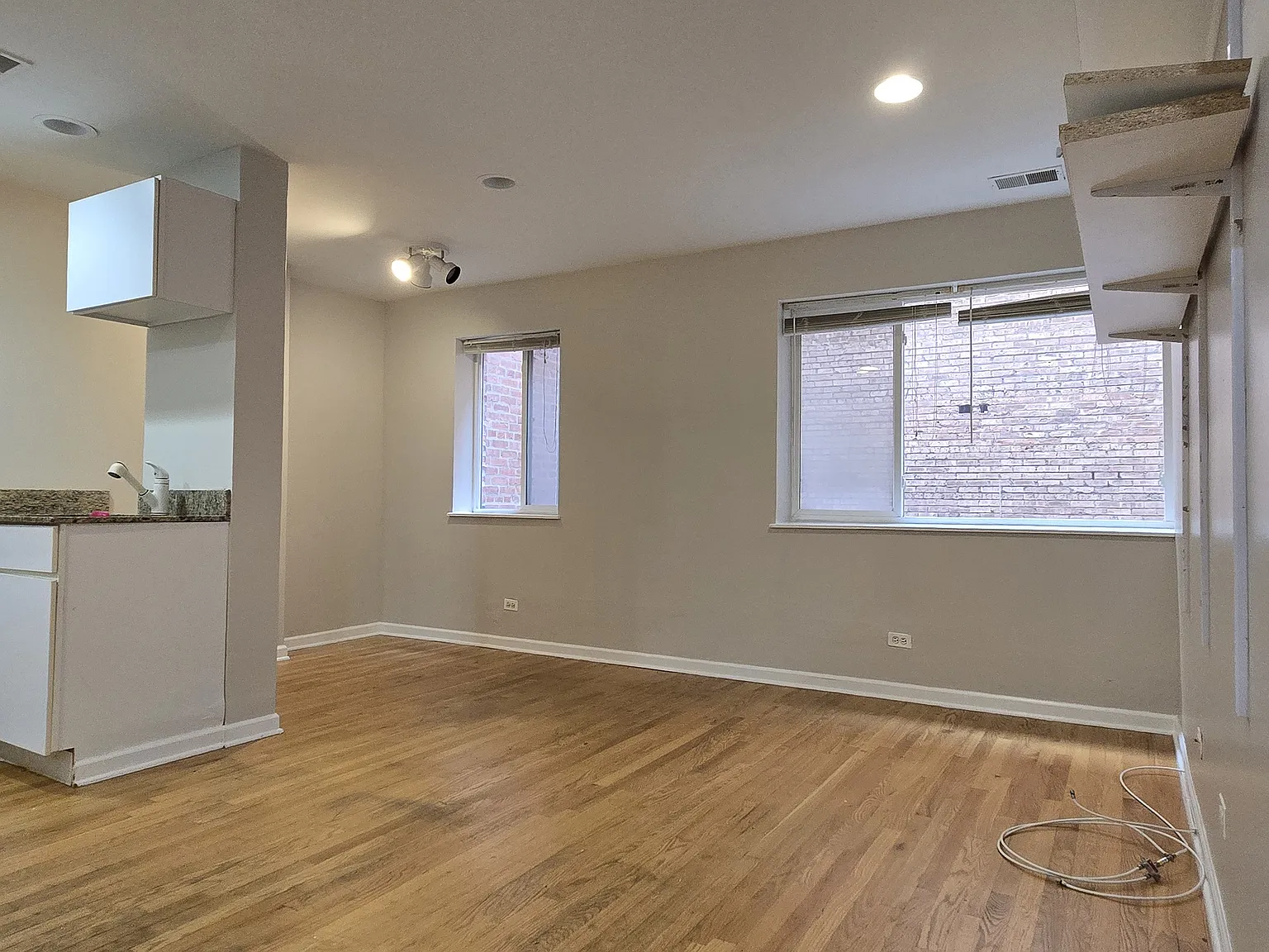1 bed, 700 sqft, $1,550 — Photo 2