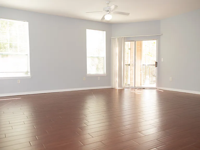 2025 Erving Cir #4207 — Photo 9
