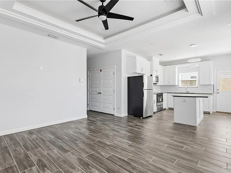 2904 Links Dr #1 — Photo 2