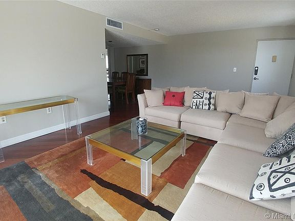2nd image of 1605 Pennsylvania Ave APT 504