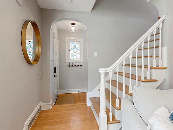2nd image of 6056 N Keeler Ave