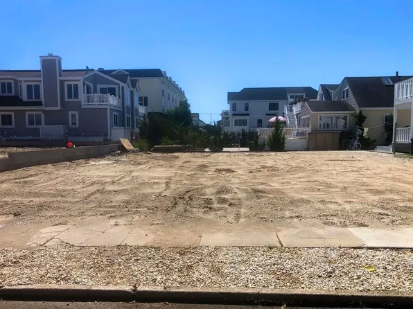 8314 Sunset Dr, Stone Harbor, NJ 08247