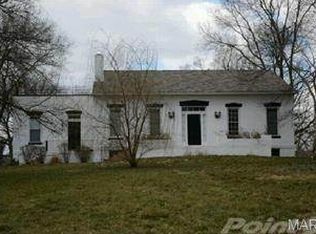 3 Capitol Hill Dr, Saint Louis, MO 63136