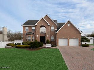 106 Jordyn Ct, Matawan, NJ 07747