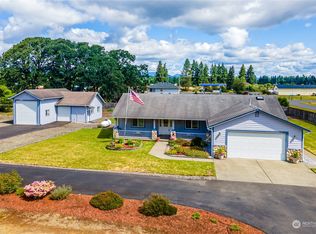 9526 185th Ave SW, Rochester, WA 98579