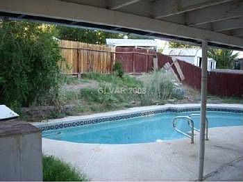 5th image of 3087 Parkdale Ave