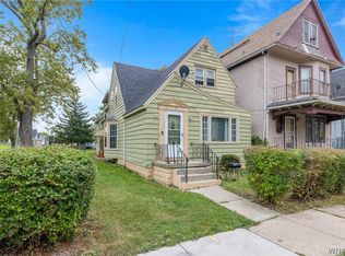93 E Parade Ave, Buffalo, NY 14211