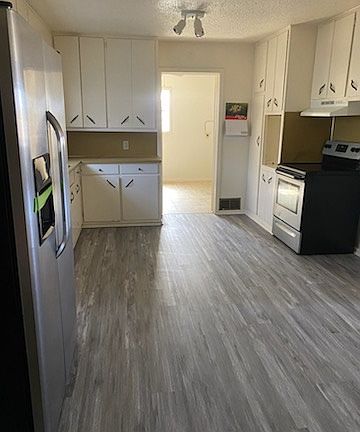 3rd image of 1804 W 18th St #A
