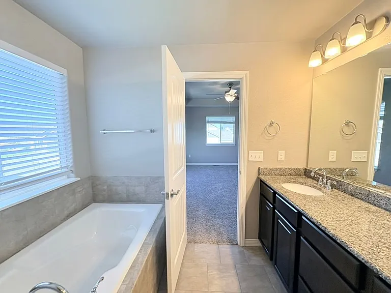 1750 Sipson Dr — Photo 12