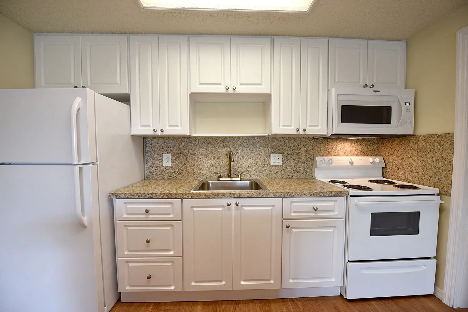 Mango Way Apartments — Photo 4
