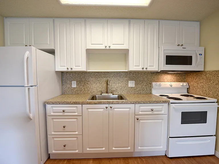 Mango Way Apartments — Photo 4