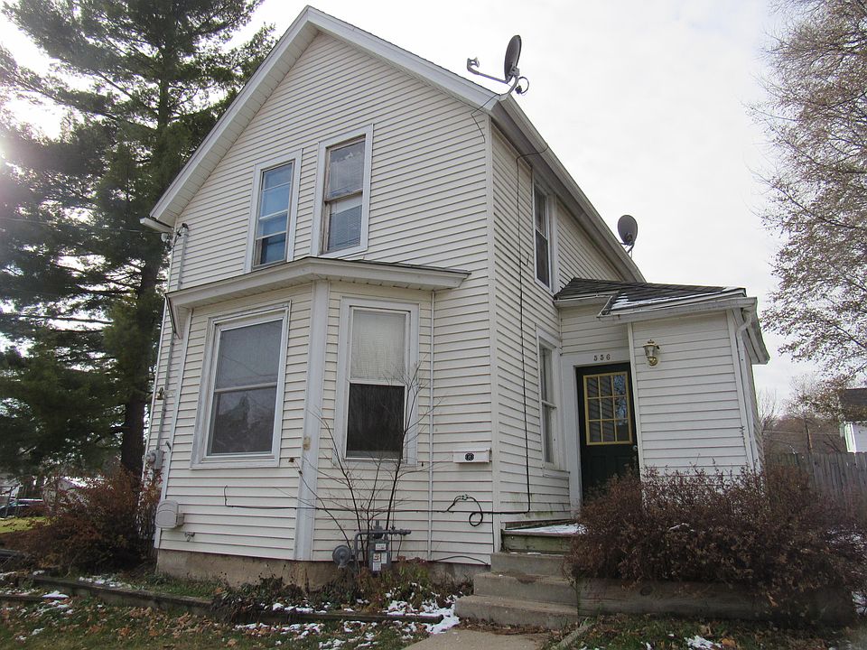 2nd image of 556 Franklin Ave