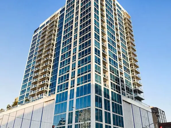 757 N Orleans St #1912, Chicago, IL 60610