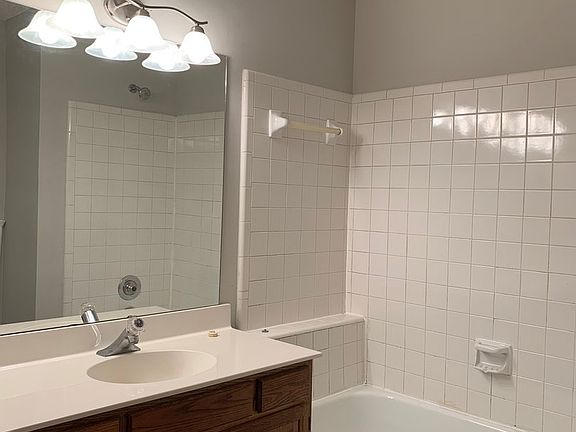 3rd image of 5824 Amity Springs Dr