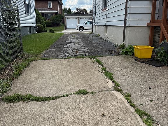 5th image of 12 Field St