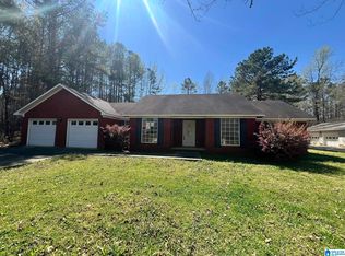 76 Oak View Cir, Sylacauga, AL 35151