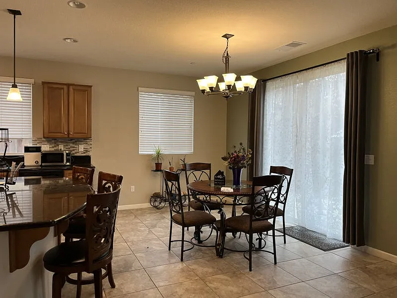 2536 Chuck Hammond Dr — Photo 2