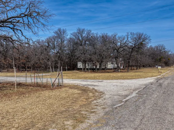 297 County Road 1643, Chico, TX 76431