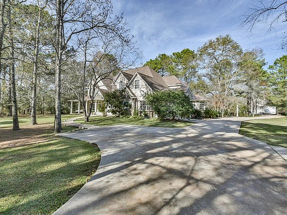 5th image of 214 Spanish Cove Dr