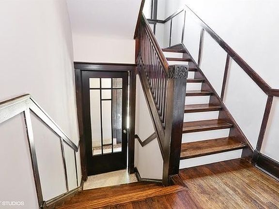 5th image of 6449 N Greenview Ave #3