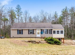 7602 Currier Rd, Loudon, NH 03307