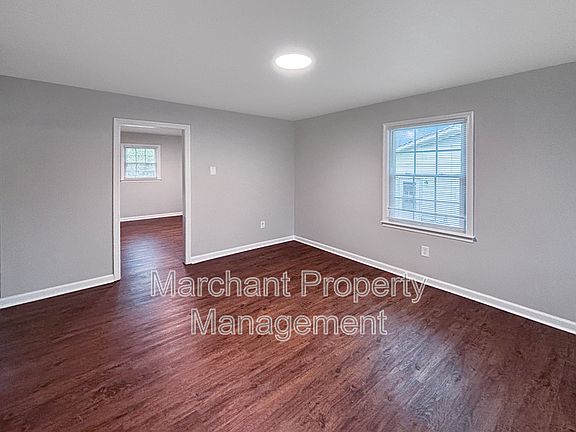 3rd image of 87 Montague Rd #B