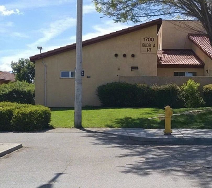 Building Photo 4