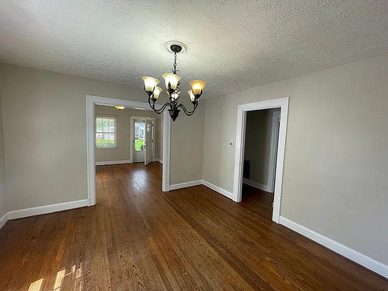2600 Old Forest Rd — Photo 4