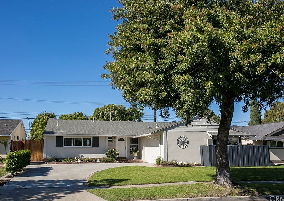 1st image of 9303 Via Balboa Cir