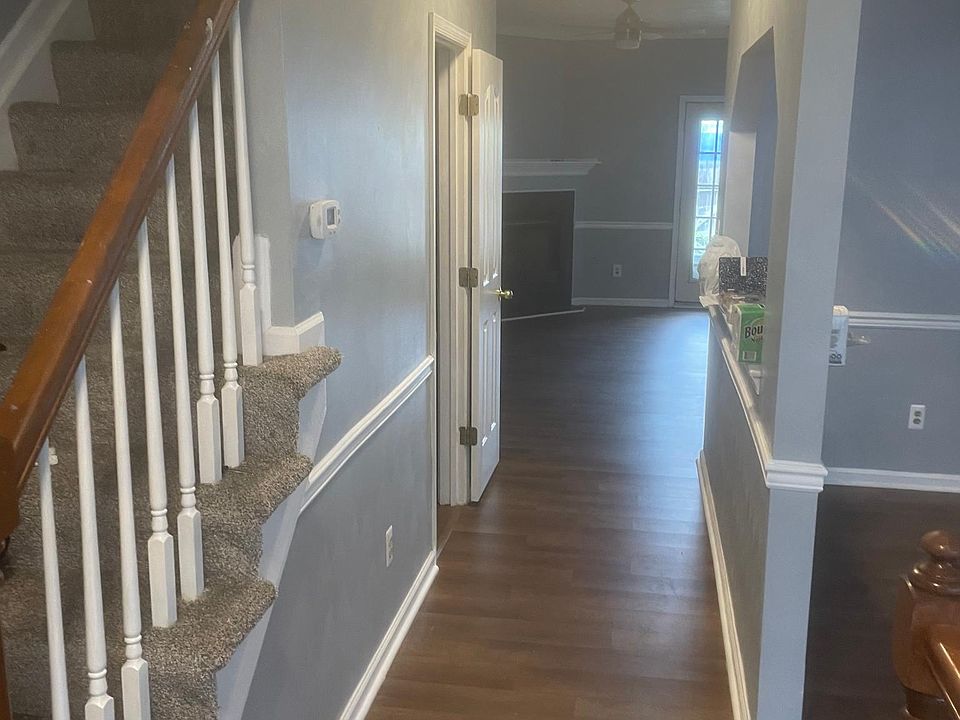 1st image of 306 N College Dr
