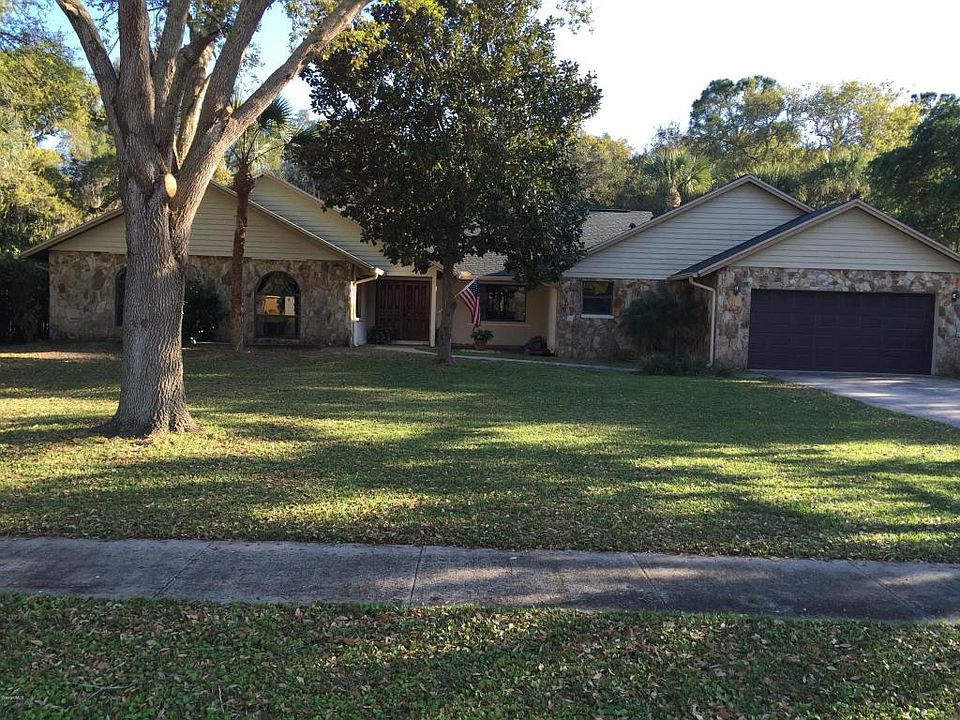 1st image of 571 Hidden Hollow Dr