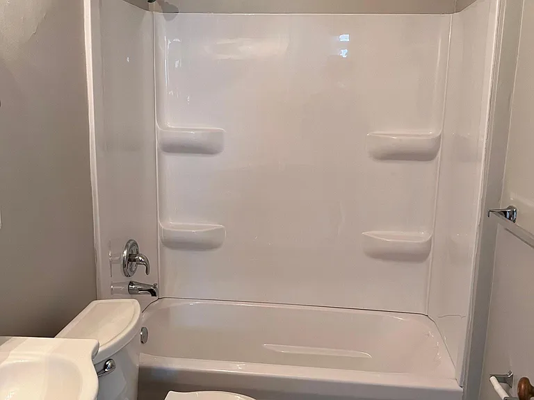 1343 Houseman Ave NE — Photo 10