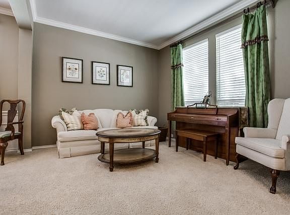 4th image of 501 Suncreek Dr