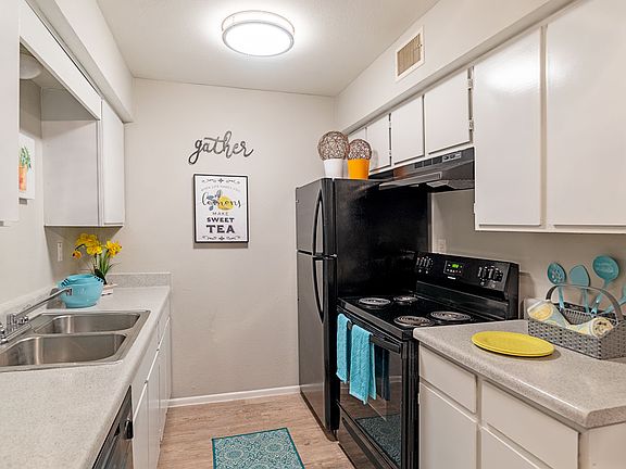 4th image of 2107 N Ben Jordan St APT 1111