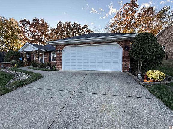 2nd image of 506 Stone Ridge Ln