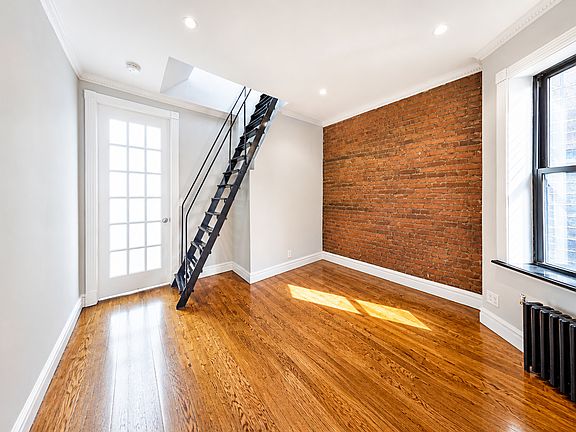 2nd image of 219 E 23rd St APT 18