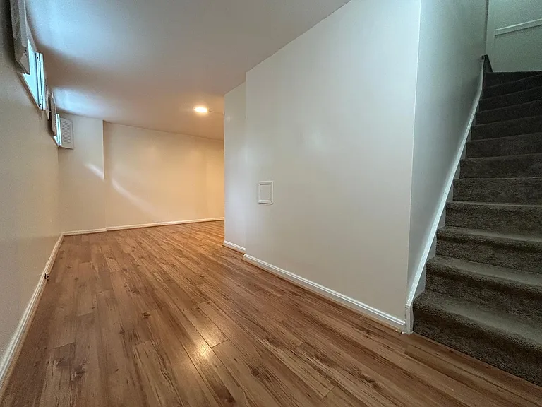 6723 Kenwood Forest Ln — Photo 21