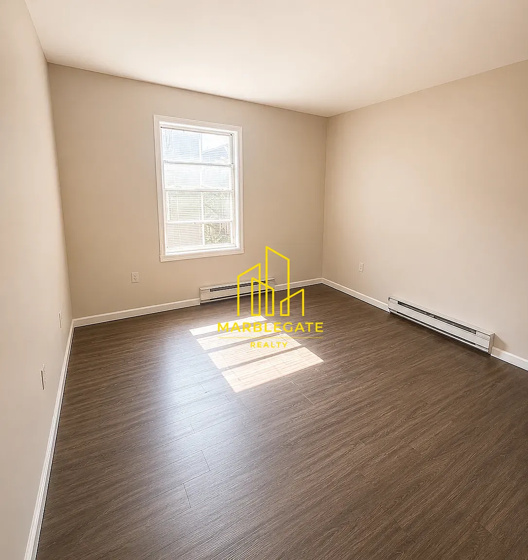 2 bed, 850 sqft, $1,895 — Photo 2