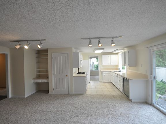 3rd image of 6605 146th Ave NE