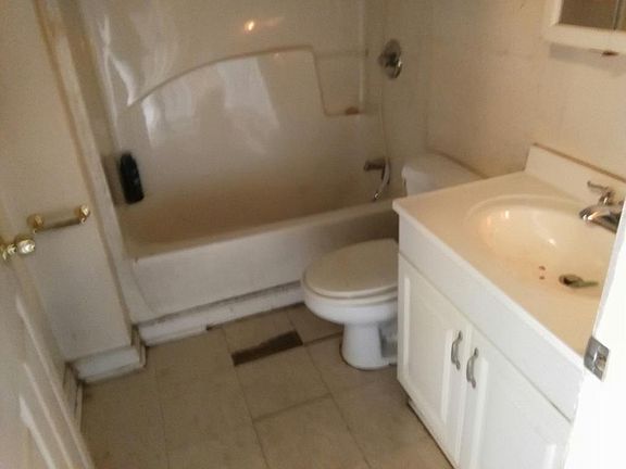 5th image of 1716 NW Beaumont Ave