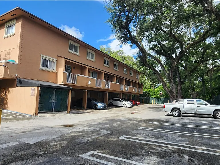 1650 NW 25th Ave #216 — Photo 1