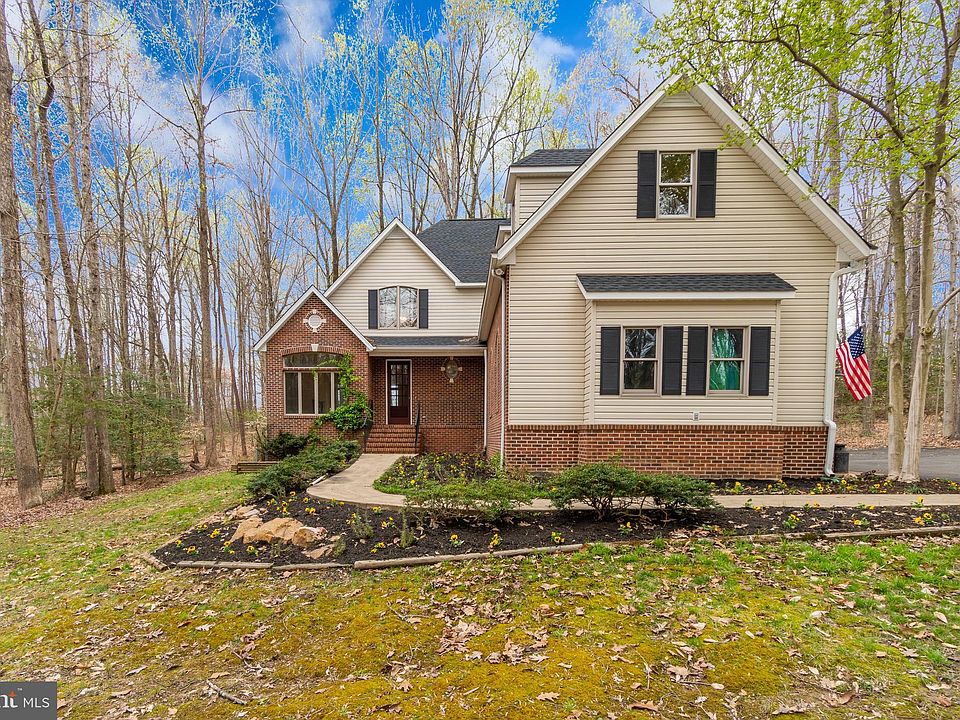 1st image of 81 Wateredge Ln
