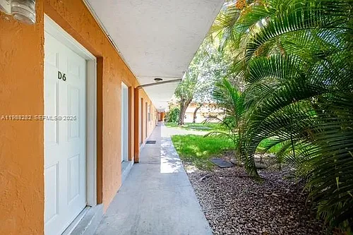 9760 SW 184th St Photo 1