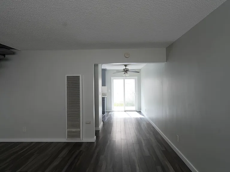 5309-11 Boswell Pl — Photo 5