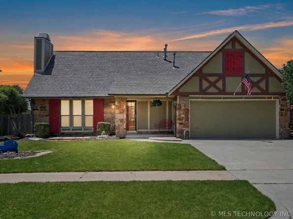 1216 S 31st St, Broken Arrow, OK 74014