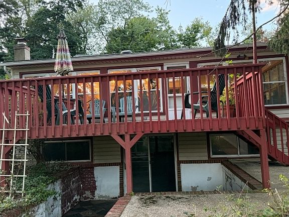 3rd image of 52 Horseshoe Dr