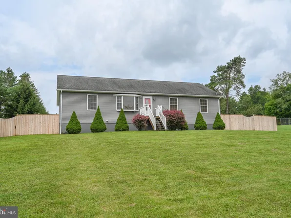 221 Church St, Oakland, MD 21550