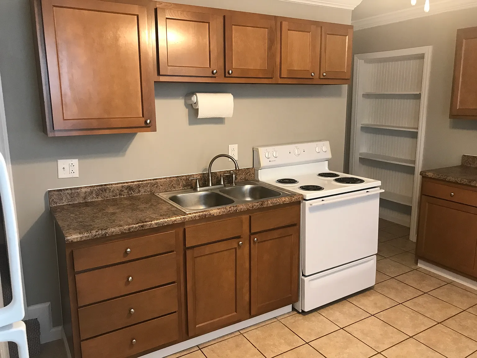 2 bed, 987 sqft, $950 — Photo 3