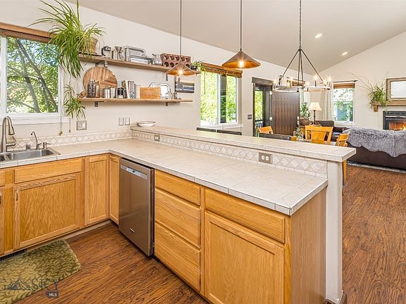 4th image of 56 Blacktail Ln